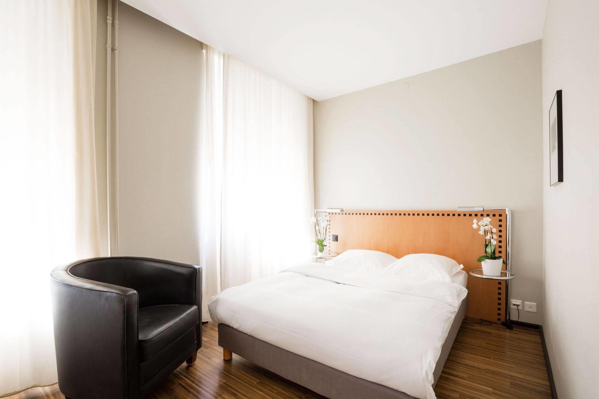 Hotel Art Deco Elite 4*