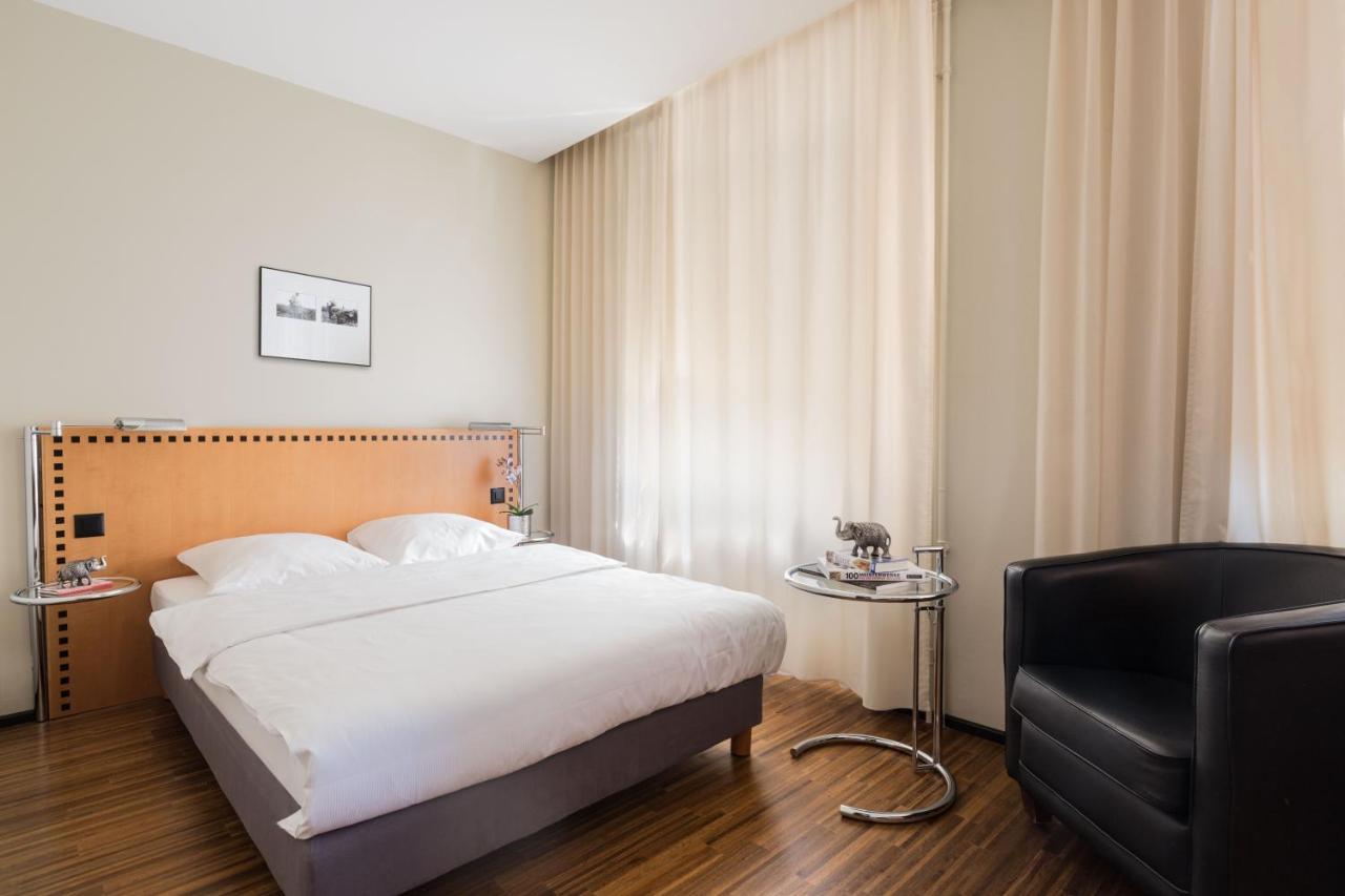 Art Deco Elite Hotel 4*