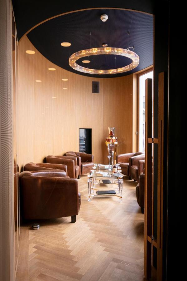 Art Deco Elite Hotel 4*